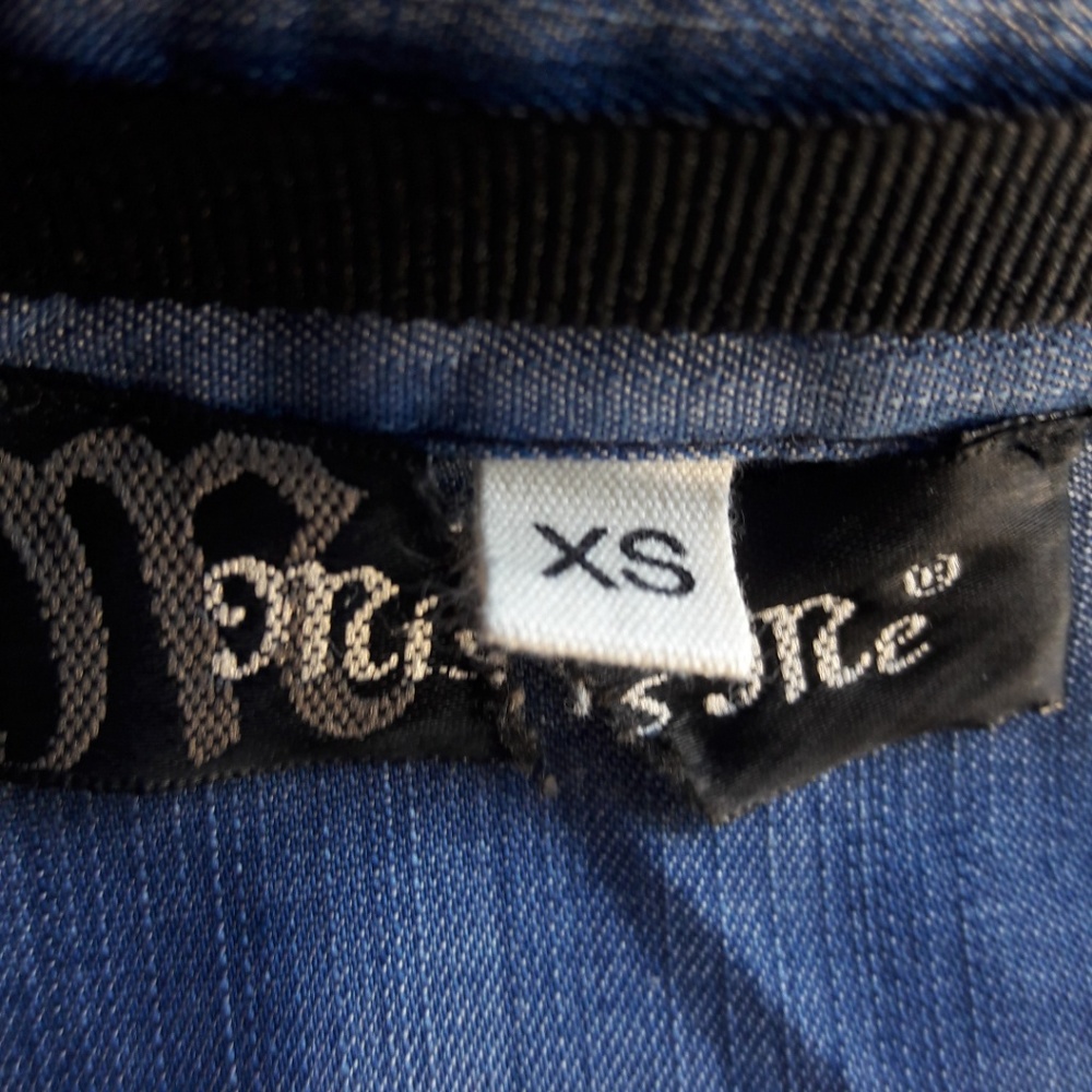 Miss Me Shirt Dress Chambray Embroidered Trim Decorative Buttons Pockets XS - Picture 8 of 8